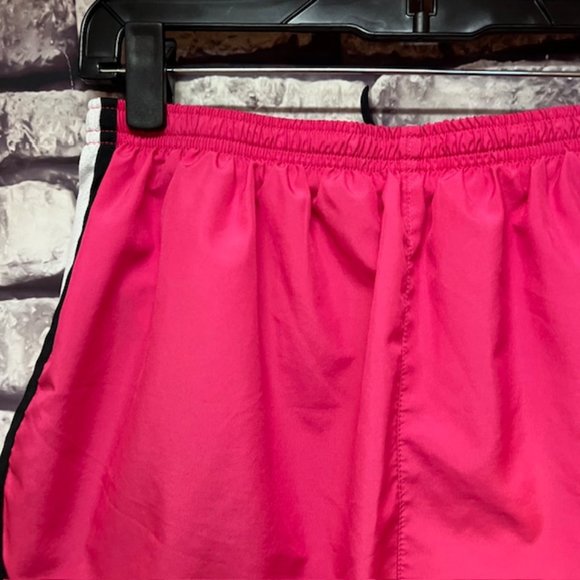 Nike Dri-Fit Pink Shorts Size Large - Picture 5 of 7
